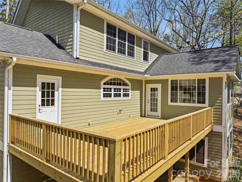 196 Blackbird Lane, Tryon, NC 28782.  MLS# CAR4366022, YatesRealty ID 12349. 2026 New Deck