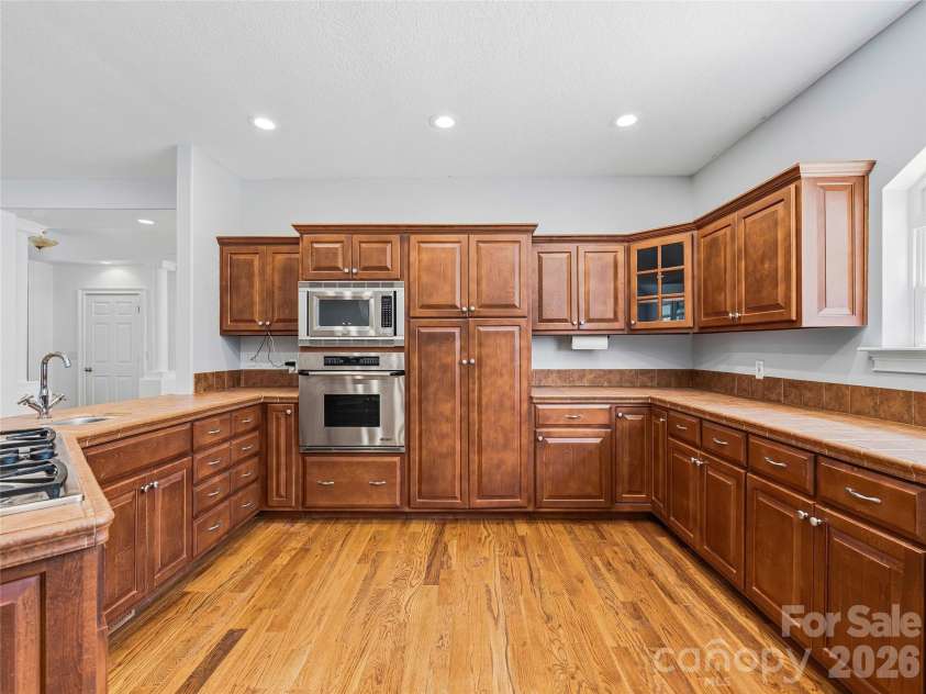 196 Blackbird Lane, Tryon, NC 28782.  MLS# CAR4366022, YatesRealty ID 12349. Plenty of cabinet storage