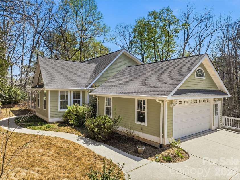 196 Blackbird Lane, Tryon, NC 28782.  MLS# CAR4366022, YatesRealty ID 12349. Two Car Garage