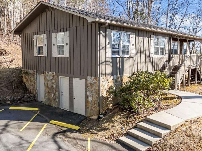 42 Celebration Place, Asheville, NC 28806.  MLS# CAR4227140, YatesRealty ID 1235. 