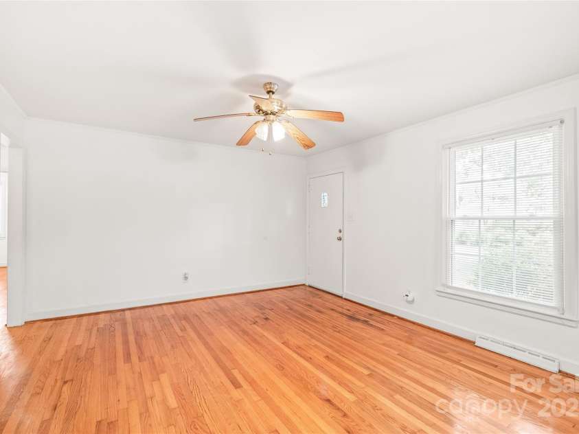 1320 Hartford Avenue, Charlotte, NC 28209.  MLS# CAR4258036, YatesRealty ID 12351. 