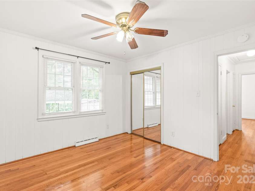 1320 Hartford Avenue, Charlotte, NC 28209.  MLS# CAR4258036, YatesRealty ID 12351. 