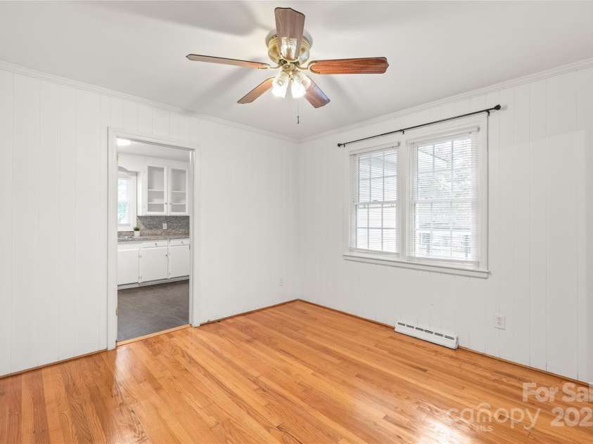 1320 Hartford Avenue, Charlotte, NC 28209.  MLS# CAR4258036, YatesRealty ID 12351. 