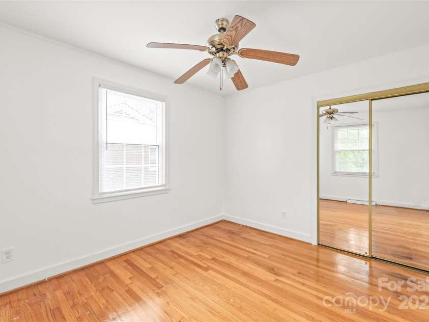 1320 Hartford Avenue, Charlotte, NC 28209.  MLS# CAR4258036, YatesRealty ID 12351. 