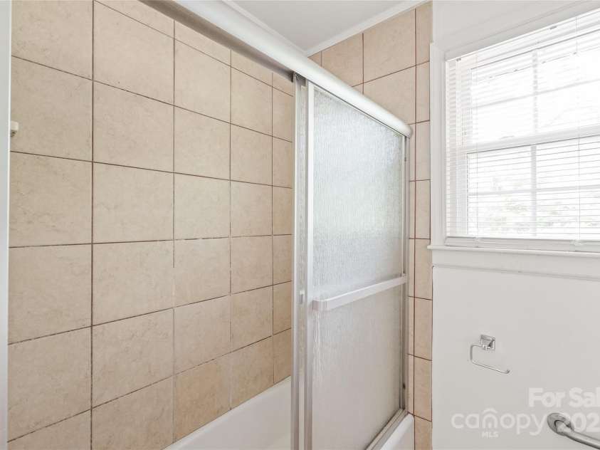 1320 Hartford Avenue, Charlotte, NC 28209.  MLS# CAR4258036, YatesRealty ID 12351. 