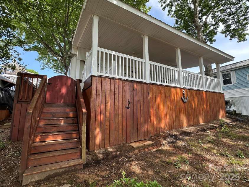 164 Dogwood Circle, New London, NC 28127.  MLS# CAR4255504, YatesRealty ID 12352. 