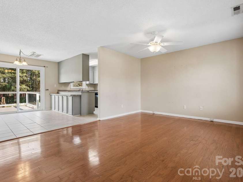 125 Equestrian Drive, Mooresville, NC 28115.  MLS# CAR4358996, YatesRealty ID 12353. 