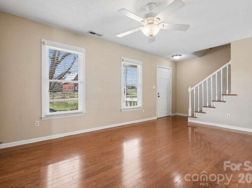 125 Equestrian Drive, Mooresville, NC 28115.  MLS# CAR4358996, YatesRealty ID 12353. 