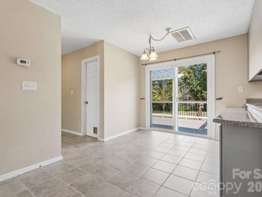 125 Equestrian Drive, Mooresville, NC 28115.  MLS# CAR4358996, YatesRealty ID 12353. 