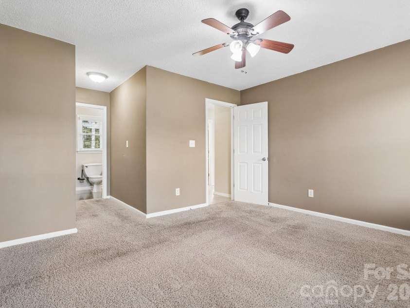125 Equestrian Drive, Mooresville, NC 28115.  MLS# CAR4358996, YatesRealty ID 12353. Primary