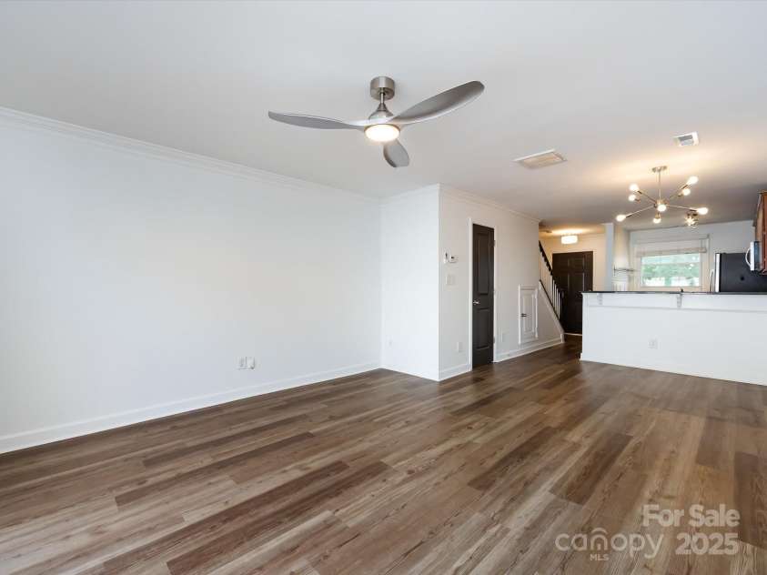 1348 Green Oaks Lane, Charlotte, NC 28205.  MLS# CAR4257035, YatesRealty ID 12353. Living Room