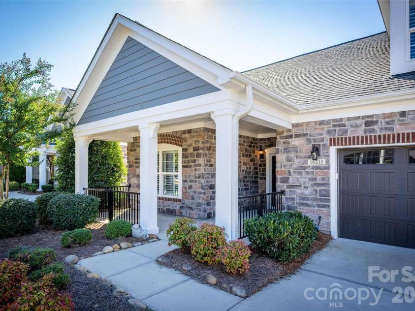 16215 Lakeside Loop Lane, Cornelius, NC 28031.  MLS# CAR4314451, YatesRealty ID 12354. 