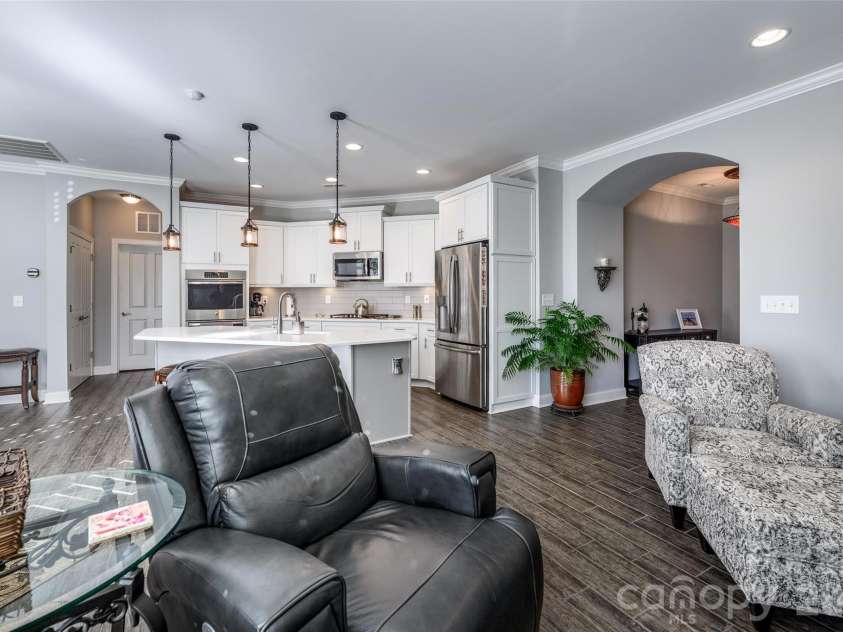 16215 Lakeside Loop Lane, Cornelius, NC 28031.  MLS# CAR4314451, YatesRealty ID 12354. 