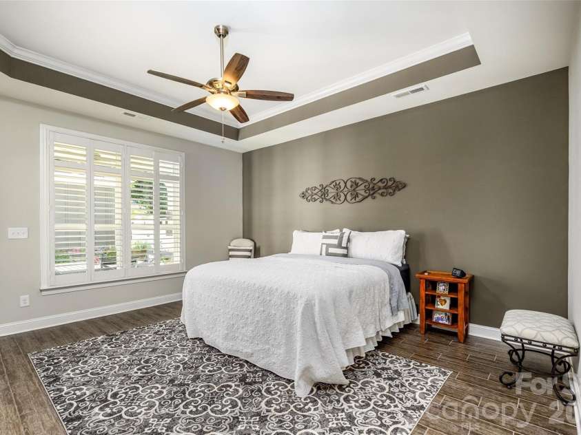16215 Lakeside Loop Lane, Cornelius, NC 28031.  MLS# CAR4314451, YatesRealty ID 12354. 