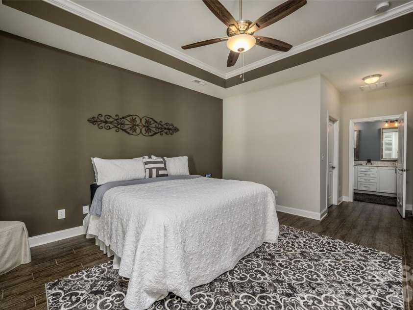 16215 Lakeside Loop Lane, Cornelius, NC 28031.  MLS# CAR4314451, YatesRealty ID 12354. 