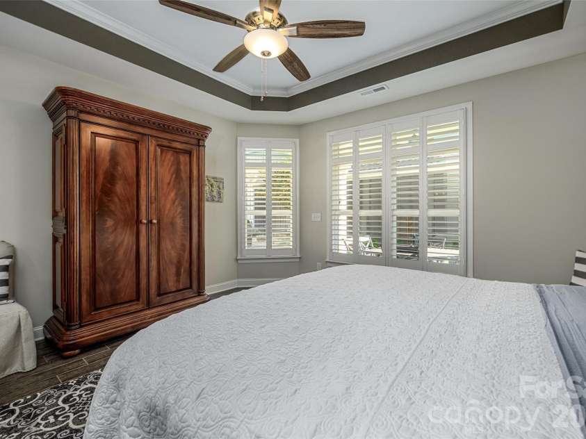 16215 Lakeside Loop Lane, Cornelius, NC 28031.  MLS# CAR4314451, YatesRealty ID 12354. 
