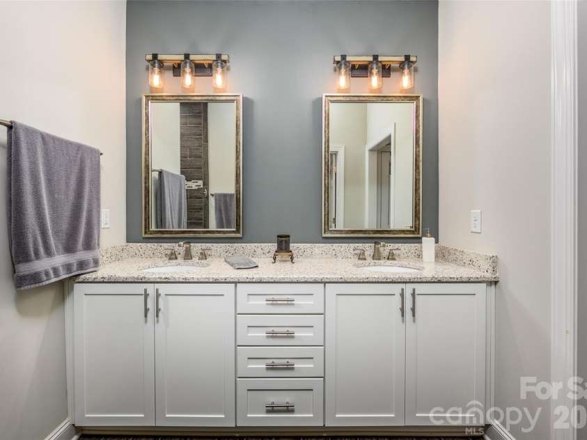 16215 Lakeside Loop Lane, Cornelius, NC 28031.  MLS# CAR4314451, YatesRealty ID 12354. 