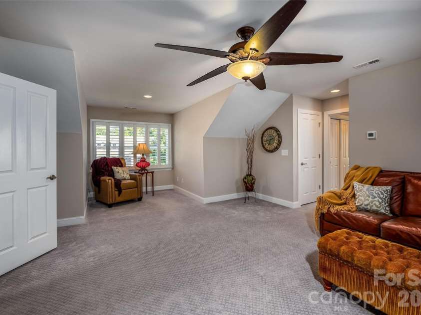16215 Lakeside Loop Lane, Cornelius, NC 28031.  MLS# CAR4314451, YatesRealty ID 12354. 