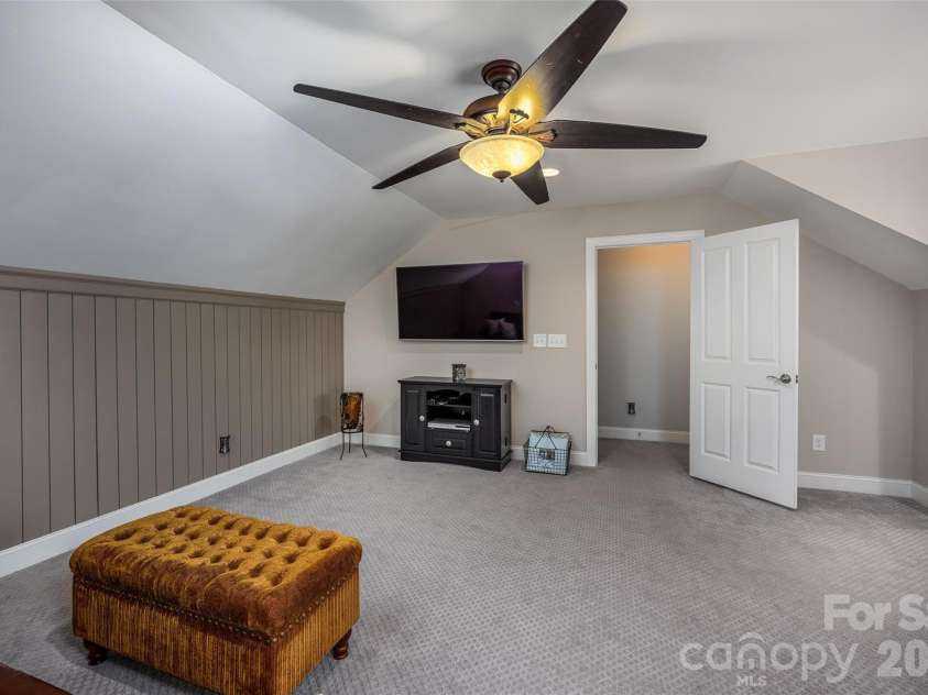 16215 Lakeside Loop Lane, Cornelius, NC 28031.  MLS# CAR4314451, YatesRealty ID 12354. 
