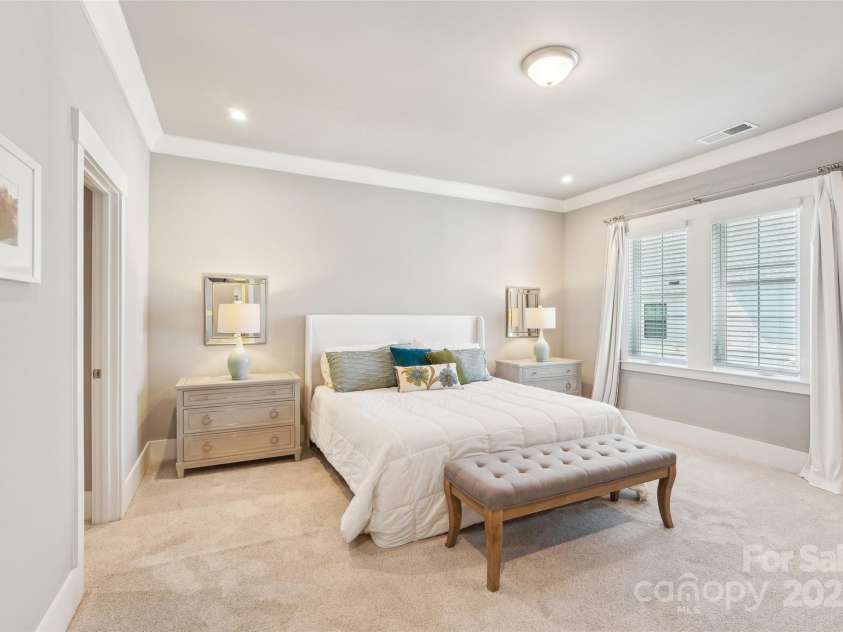 7908 Rea View Court, Charlotte, NC 28226.  MLS# CAR4257499, YatesRealty ID 12354. Upstairs Primary