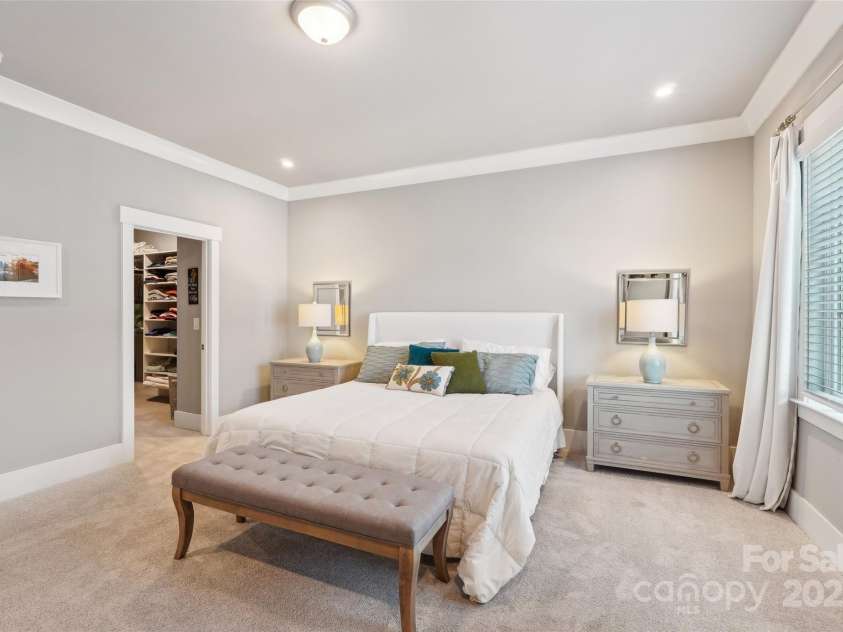 7908 Rea View Court, Charlotte, NC 28226.  MLS# CAR4257499, YatesRealty ID 12354. Upstairs Primary