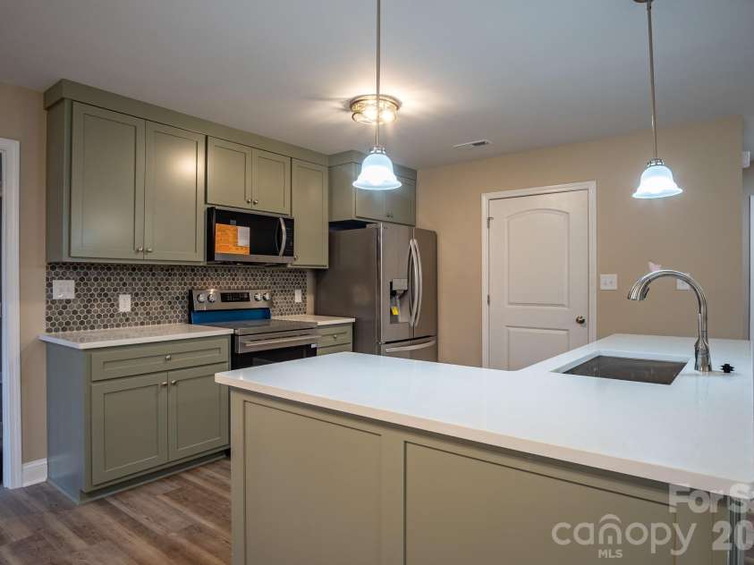 1818 Maple Lane, Lincolnton, NC 28092.  MLS# CAR4320361, YatesRealty ID 12355. 