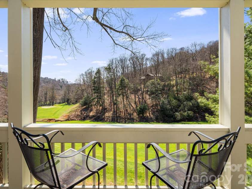 326 El Miner Drive, Mars Hill, NC 28754.  MLS# CAR4359354, YatesRealty ID 12357. Massive Golf Course frontage