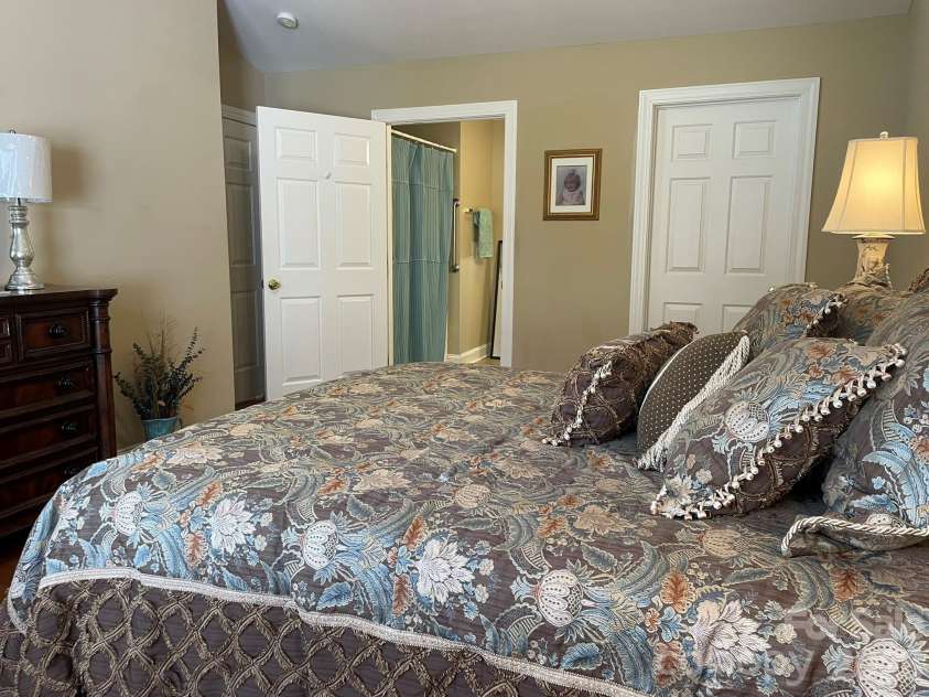 217 Abee Street, Morganton, NC 28655.  MLS# CAR4367089, YatesRealty ID 12359. 