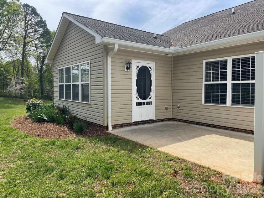 217 Abee Street, Morganton, NC 28655.  MLS# CAR4367089, YatesRealty ID 12359. 