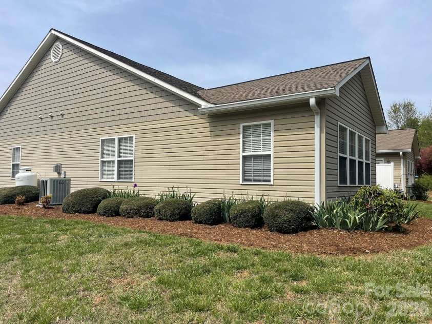 217 Abee Street, Morganton, NC 28655.  MLS# CAR4367089, YatesRealty ID 12359. 