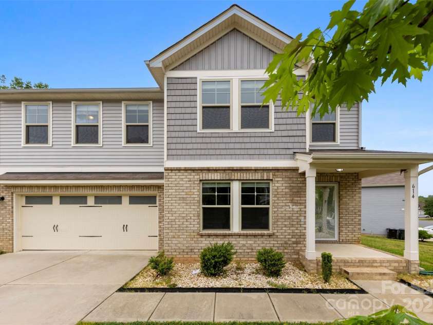 614 Oldham Lane, Rock Hill, SC 29732.  MLS# CAR4251728, YatesRealty ID 12359. 