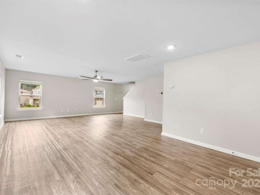 614 Oldham Lane, Rock Hill, SC 29732.  MLS# CAR4251728, YatesRealty ID 12359. 