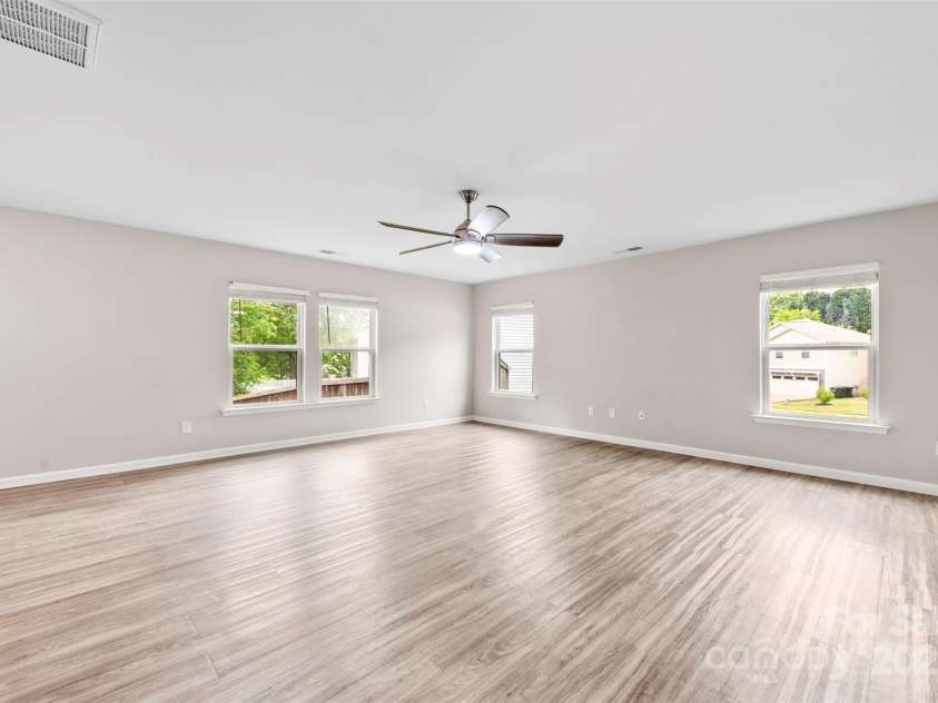 614 Oldham Lane, Rock Hill, SC 29732.  MLS# CAR4251728, YatesRealty ID 12359. 