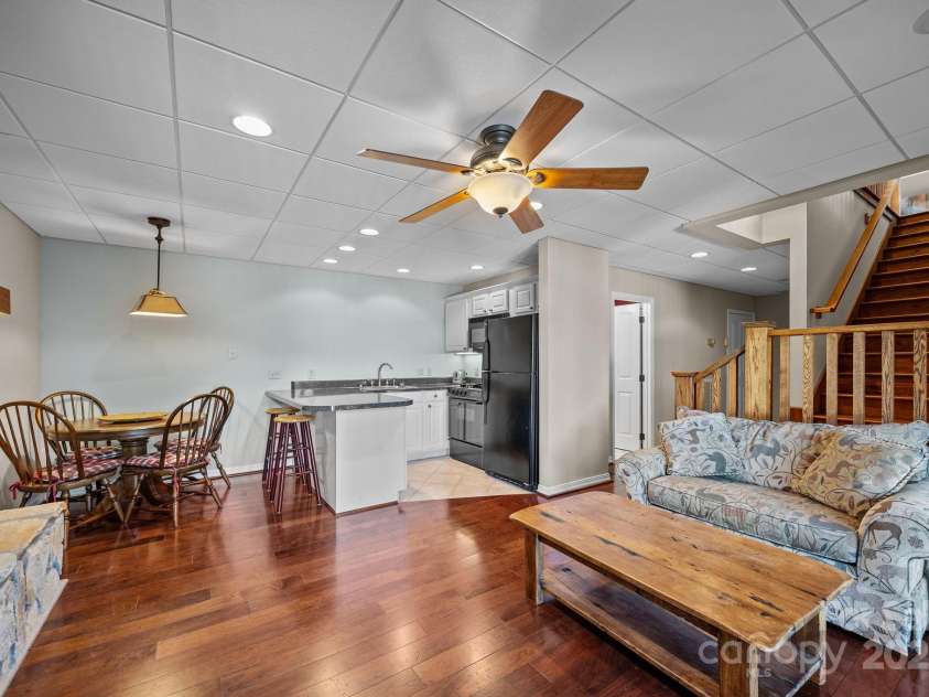 69 Blowing Ridge Lane, Sylva, NC 28779.  MLS# CAR4313190, YatesRealty ID 1236. 