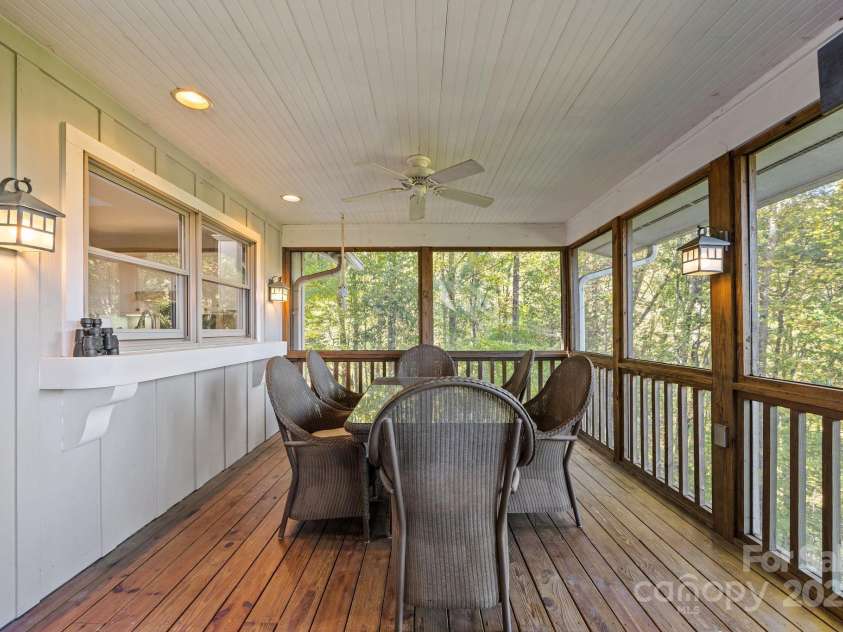 69 Blowing Ridge Lane, Sylva, NC 28779.  MLS# CAR4313190, YatesRealty ID 1236. 