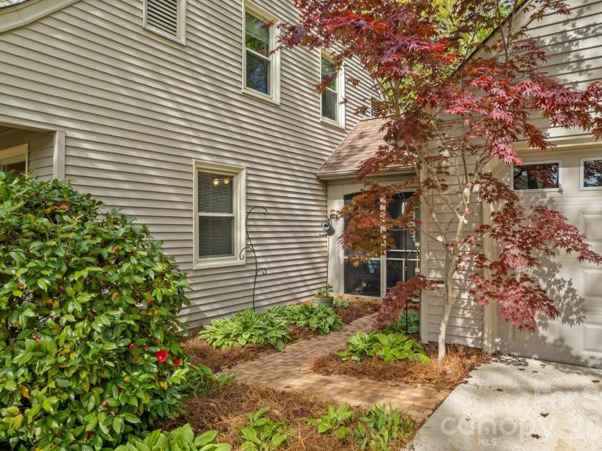 1121 Juniper Street, Salisbury, NC 28146.  MLS# CAR4368031, YatesRealty ID 12360. 