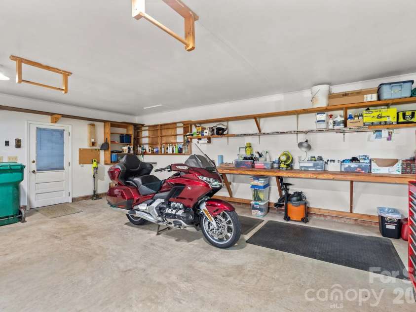 1121 Juniper Street, Salisbury, NC 28146.  MLS# CAR4368031, YatesRealty ID 12360. 