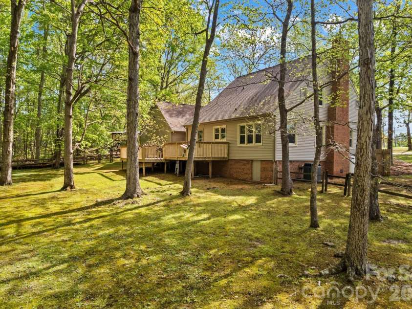 1121 Juniper Street, Salisbury, NC 28146.  MLS# CAR4368031, YatesRealty ID 12360. 