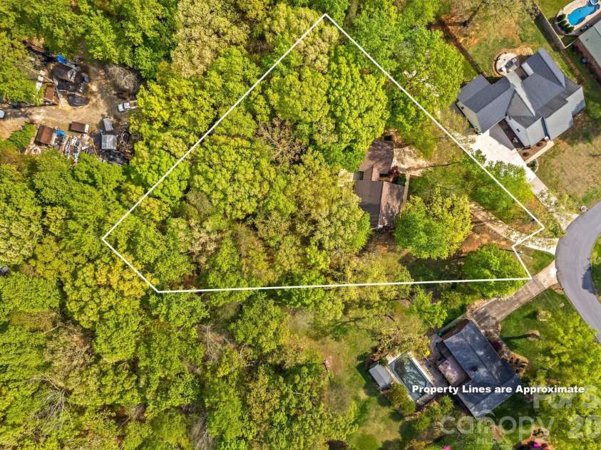 1121 Juniper Street, Salisbury, NC 28146.  MLS# CAR4368031, YatesRealty ID 12360. 