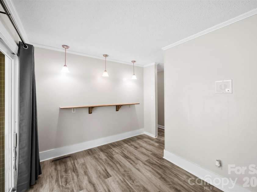 302 Suburban Avenue, Kannapolis, NC 28083.  MLS# CAR4366682, YatesRealty ID 12362. 