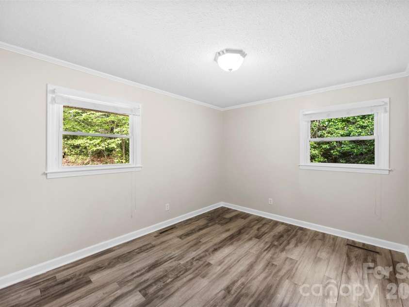 302 Suburban Avenue, Kannapolis, NC 28083.  MLS# CAR4366682, YatesRealty ID 12362. 