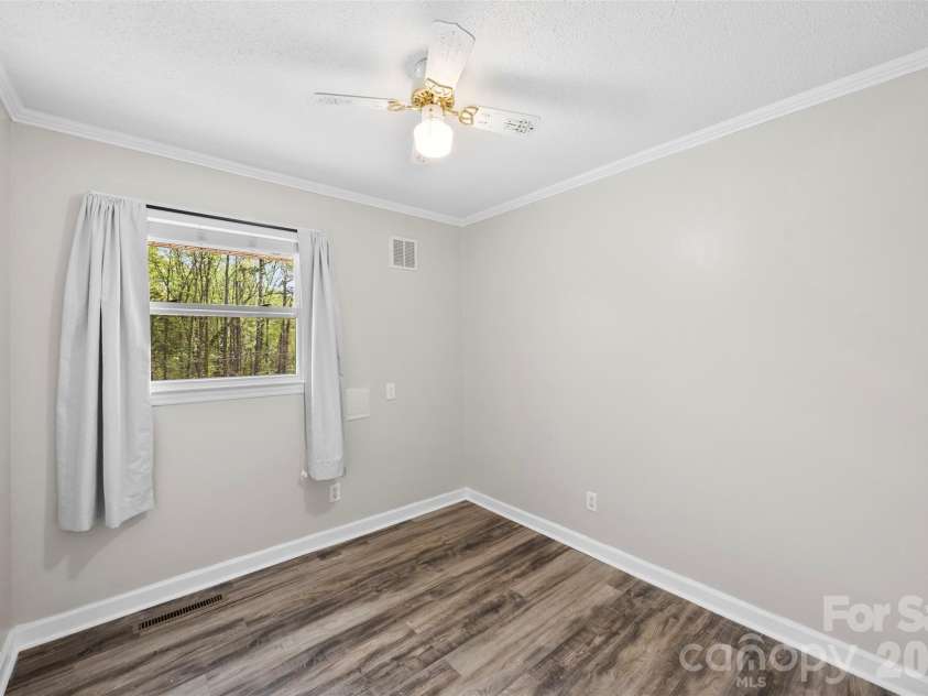 302 Suburban Avenue, Kannapolis, NC 28083.  MLS# CAR4366682, YatesRealty ID 12362. 