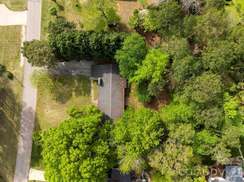 302 Suburban Avenue, Kannapolis, NC 28083.  MLS# CAR4366682, YatesRealty ID 12362. 