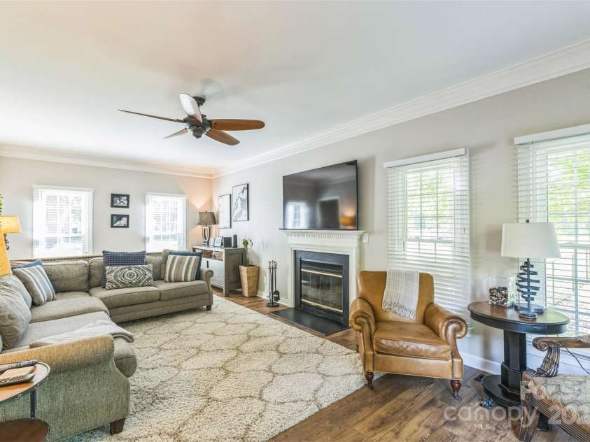 540 Juniper Avenue, Wake Forest, NC 27587.  MLS# CAR4258203, YatesRealty ID 12362. 