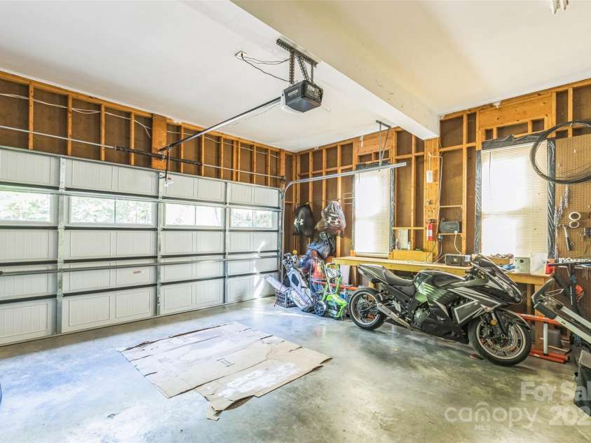 540 Juniper Avenue, Wake Forest, NC 27587.  MLS# CAR4258203, YatesRealty ID 12362. 