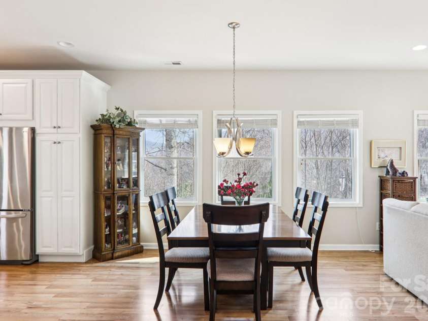 14 Chandra Lane, Clyde, NC 28721.  MLS# CAR4365722, YatesRealty ID 12364. 