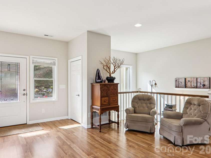14 Chandra Lane, Clyde, NC 28721.  MLS# CAR4365722, YatesRealty ID 12364. 