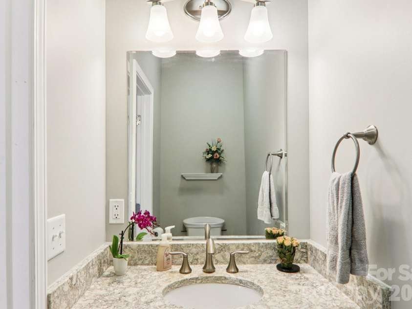 14 Chandra Lane, Clyde, NC 28721.  MLS# CAR4365722, YatesRealty ID 12364. 