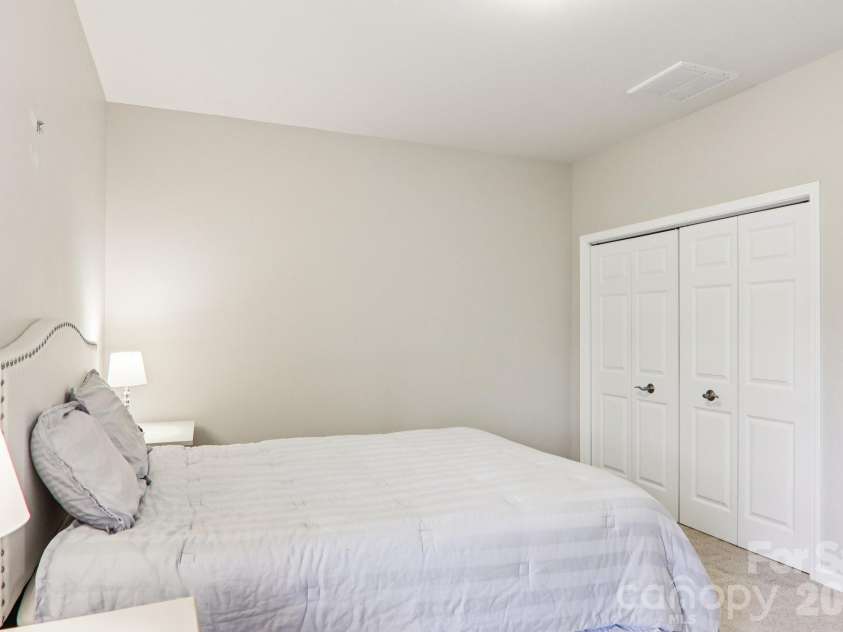 14 Chandra Lane, Clyde, NC 28721.  MLS# CAR4365722, YatesRealty ID 12364. 