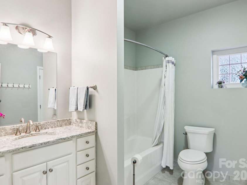 14 Chandra Lane, Clyde, NC 28721.  MLS# CAR4365722, YatesRealty ID 12364. 